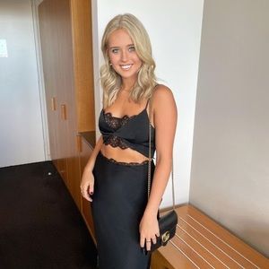 Meet your Posher, Julia